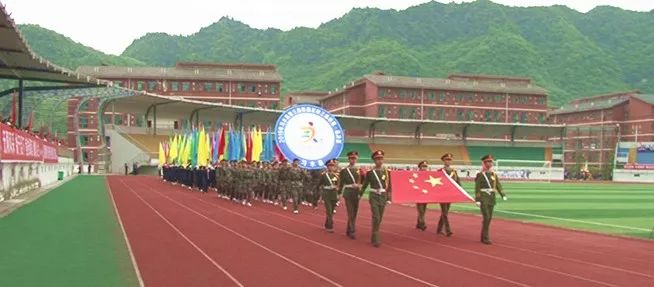 【多图】将来靠你们了！习水县校园足球三级联赛开赛