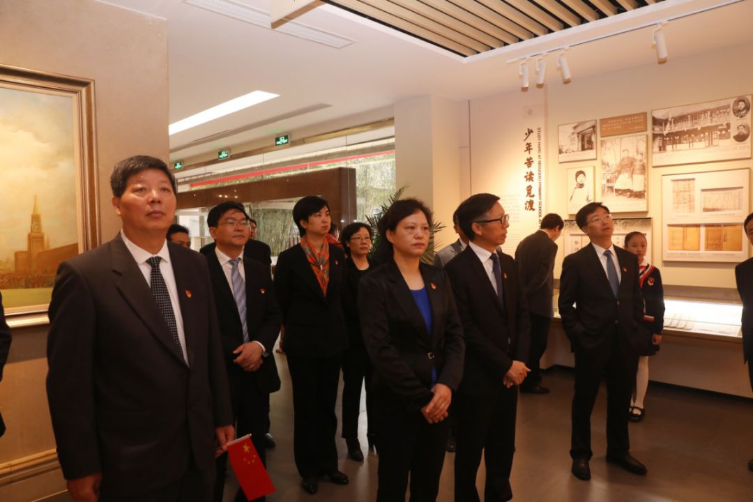 甯稿窞闈╁懡鐑堝＋闄靛洯鍗囨棗浠紡,甯稿窞浜烘皯骞垮満鍥藉簡鍗囨棗浠紡