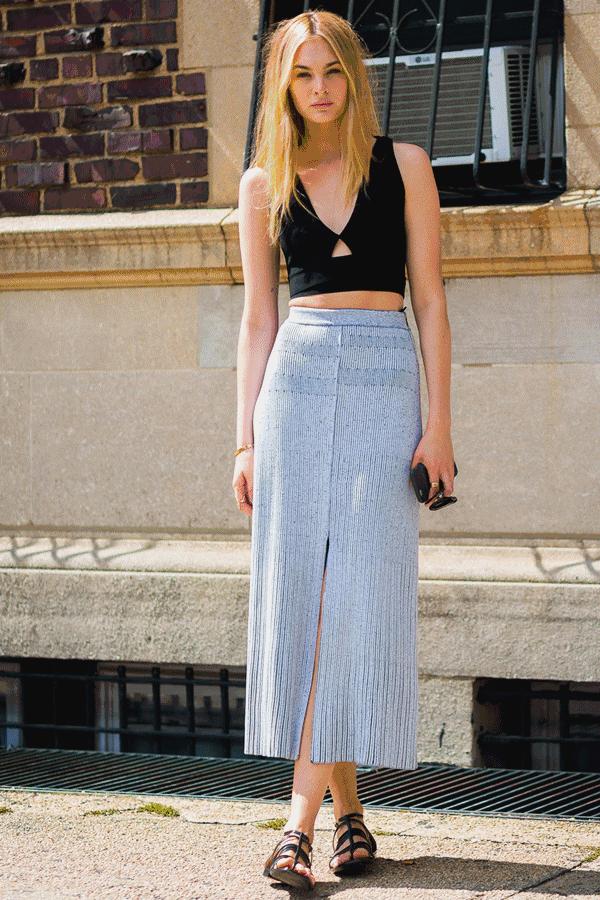 穿上这件冰膜*裤内**，立降3度，湿气3s排出，闪变挺翘蜜桃臀