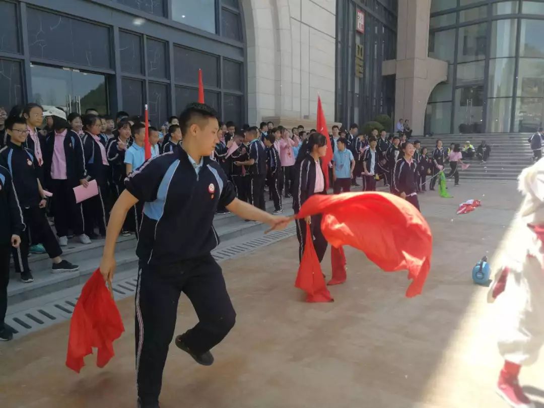 闄曡タ瀛︿範杩藉绾㈣壊瓒宠抗绯诲垪娲诲姩,鎺㈢储姹傜煡涔嬫梾瀵昏绾㈣壊瓒宠抗