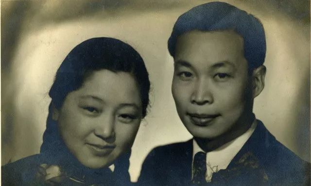 特朗普女儿生活私密照曝光，终于明白谁是贵族，谁是土豪