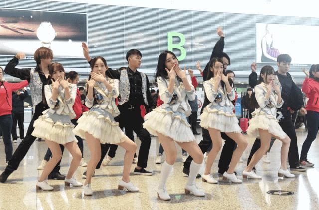 5个1定要去这里的理由:奶茶买一送一、蛋糕免费吃,还有iphoneXR可以…