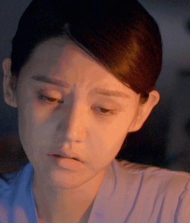 女子被风景“闪瞎”双眼，小长假出游，这类人尤其要小心