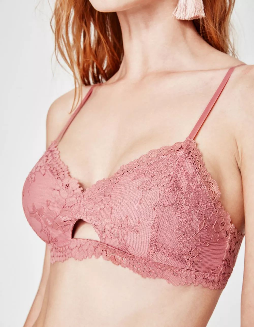 好看又好穿的轻薄蕾丝内衣更舒适,好看的蕾丝内衣可外穿