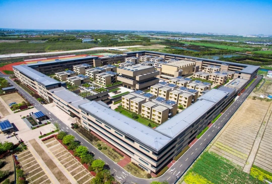 有宝龙城市广场、万达茂，复旦大学附属妇产科医院青浦分院，兰生复旦青浦分校...的青浦新城未来将打造成城市副中心