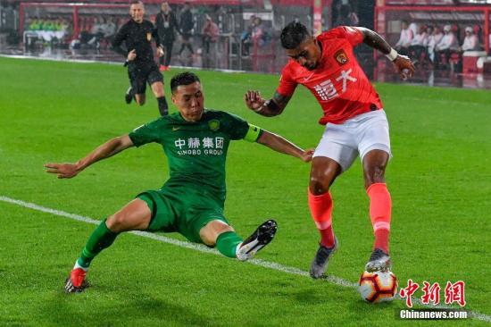 【周末观赛指南】英超收官轮悬念多火勇之争白热化