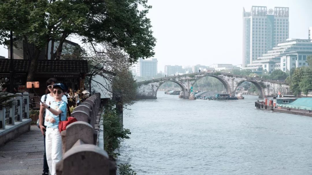 和我在杭城的运河边走一走