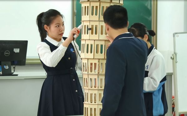 深调研|广州市天河外国语学校:后起之秀,如何实现弯道超车?