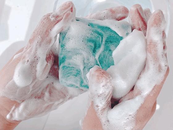 鼻尖挤出白色的是什么,鼻子上挤出的白丝怎么解决