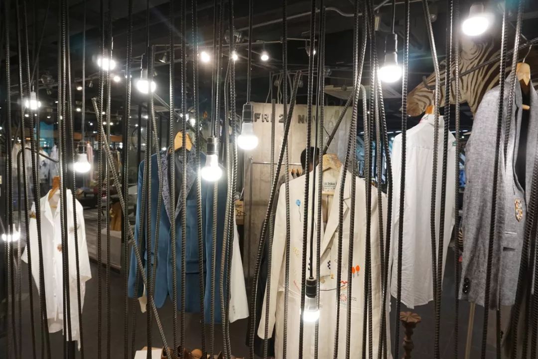 泰国曼谷有哪些值得买的衣服,泰国有哪些潮牌店