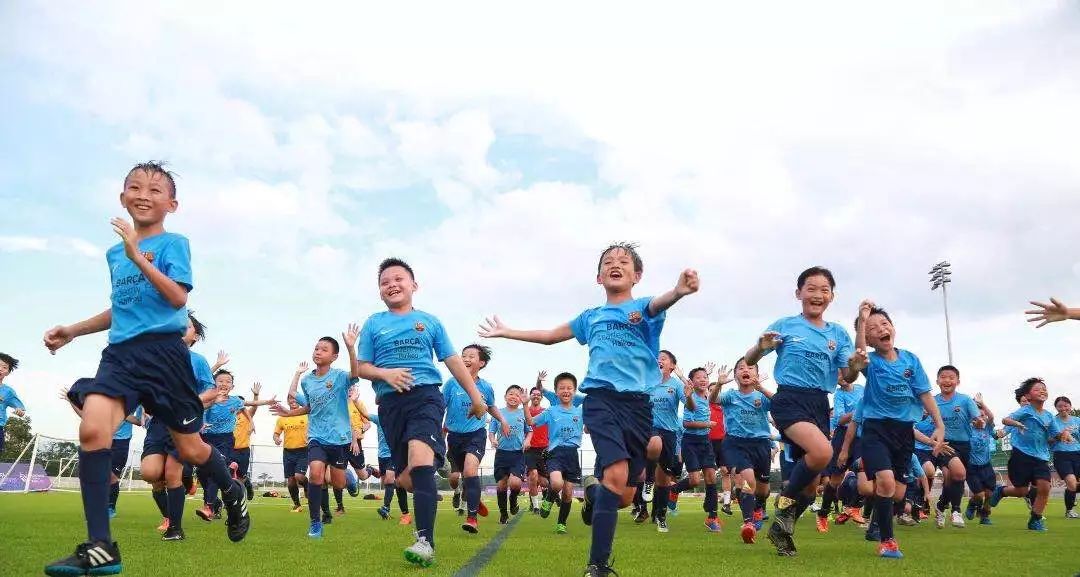 观澜湖夏令营600多人,观澜湖高尔夫夏令营