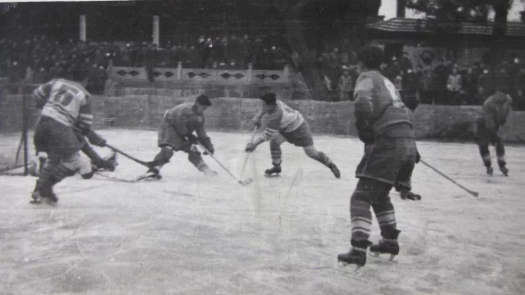 大学室内轮滑场,北京室内旱冰轮滑场