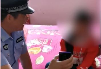 这19张照片暴露了父母的真面目,偷偷拍下的30张照片人性暴露无遗