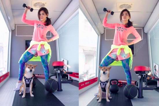 没有哪个女人能“笑”着走出这段时光，所有完美人设都是假装。