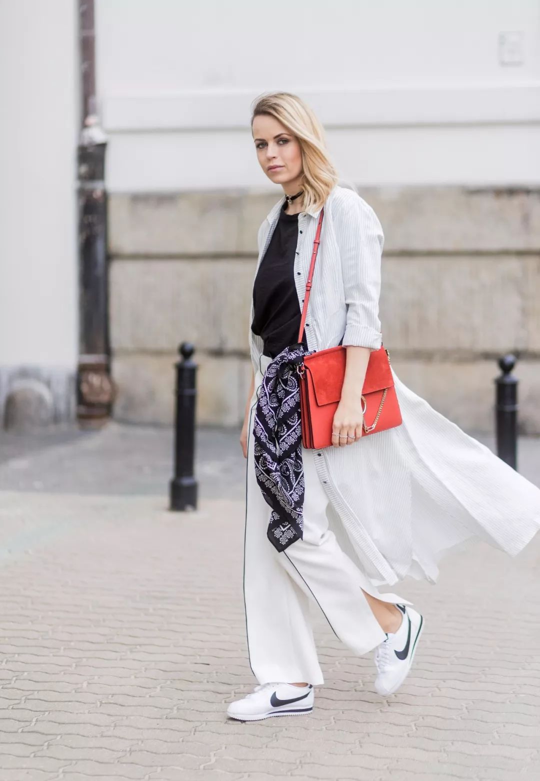 时髦人的夏天，从裤腿开衩开始