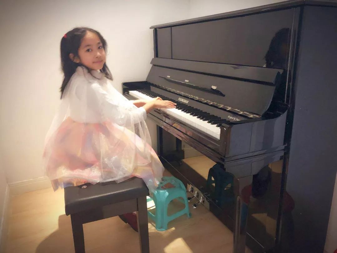 儿童节穿上这条仙气十足的礼服裙，你家小公主妥妥占据C位|二宝爸淘货