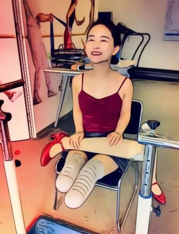 她地震中失去双腿,她在汶川地震失去双腿及女儿