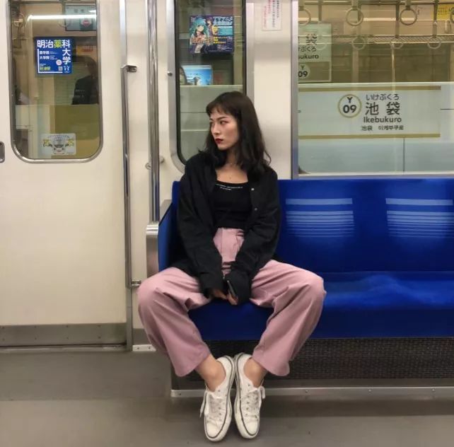 写真馆衣服推荐,各种各样的服装写真馆