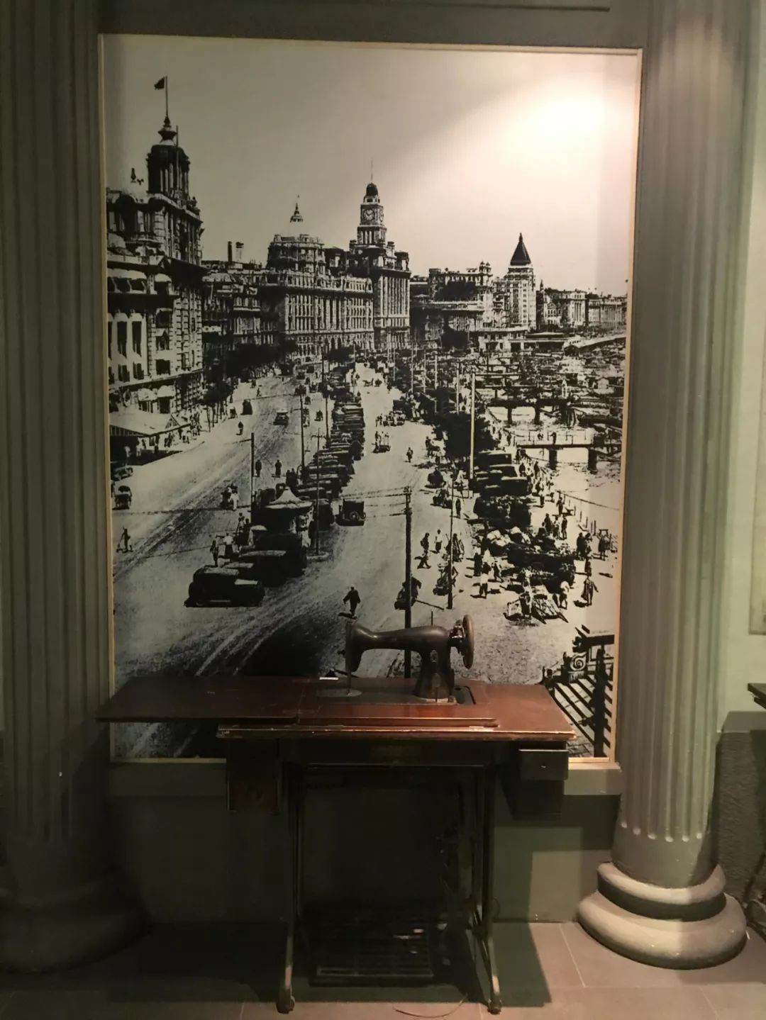 开办中国首家西服店，给毛*东泽**、周恩来做中山装，这个“裁缝”得多牛！