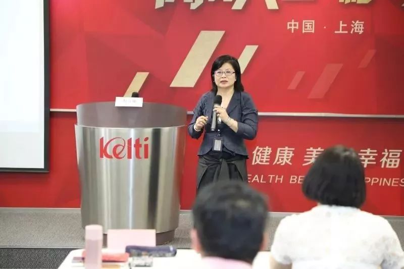 推动谁执法谁普法,谁执法谁普法宣传进社区