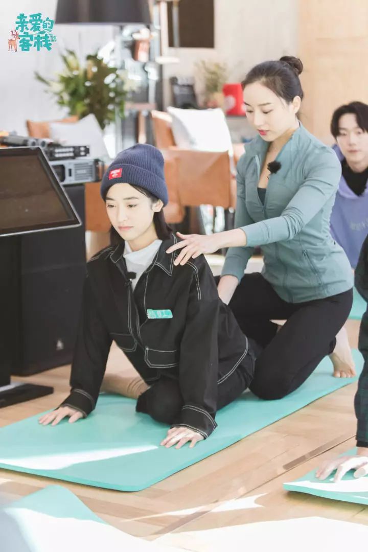 刘涛健身惊艳,刘涛沈月瑜伽