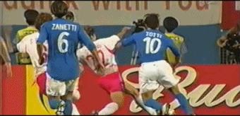 不怕猪的队友就怕猪一样的对手,不怕猪一样的对手就怕人一样队友