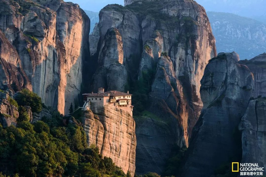 世界奇观大石头,欧洲的大石头在哪里