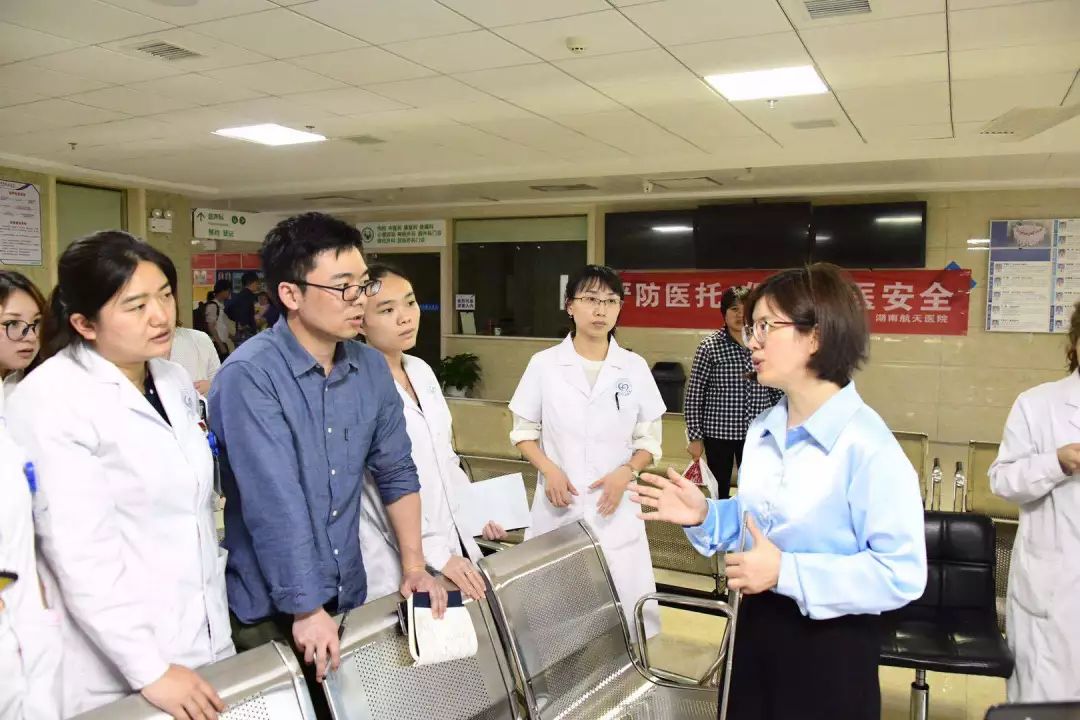 超声科医生检查的流程,超声科专家门诊流程