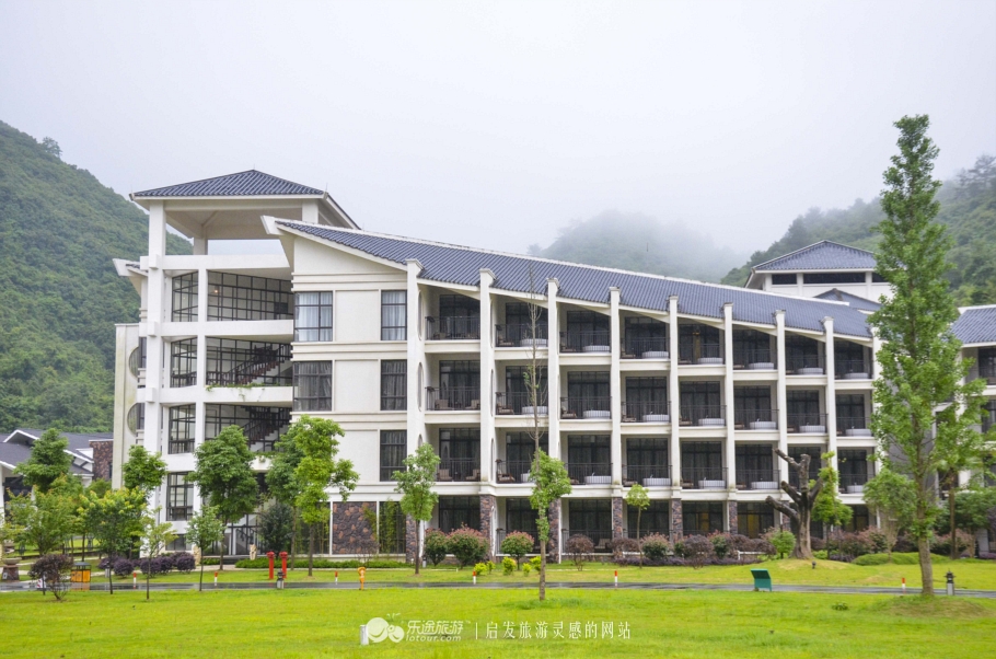 巴厘岛温泉自然风景,巴厘岛温泉度假游