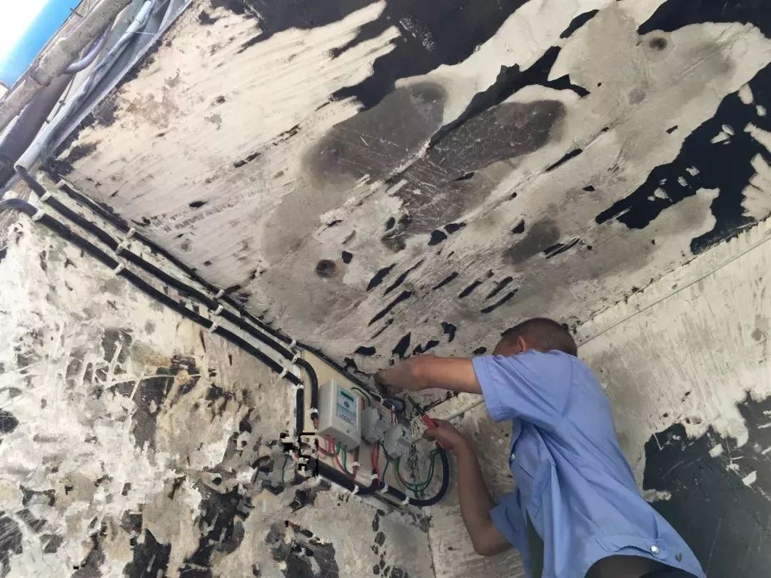 再出手,再次出手