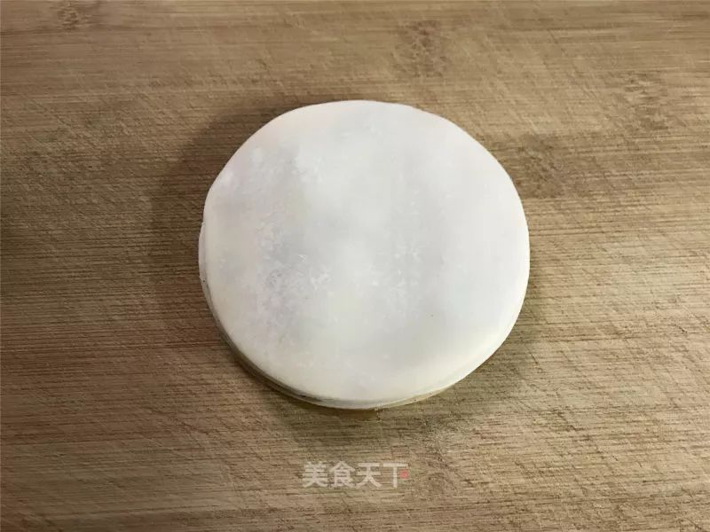 吃剩的饺子皮这样做，简单又好吃，简直香skr人