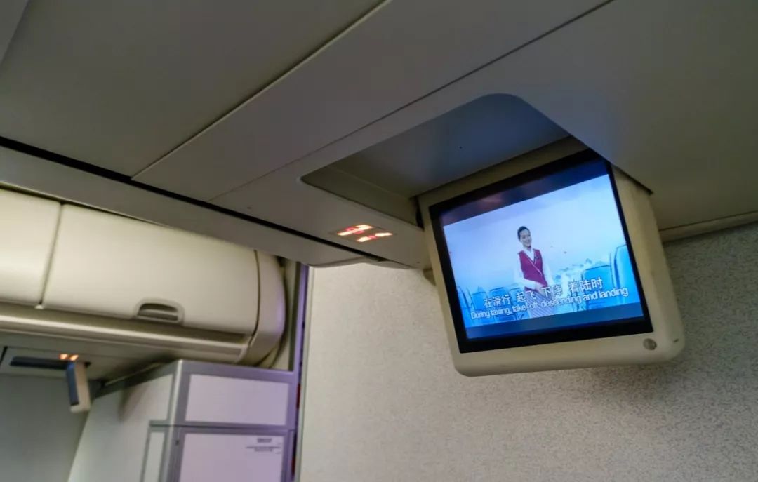 南航最怕什么投诉,南航的公务舱休息室吃饭免费吗