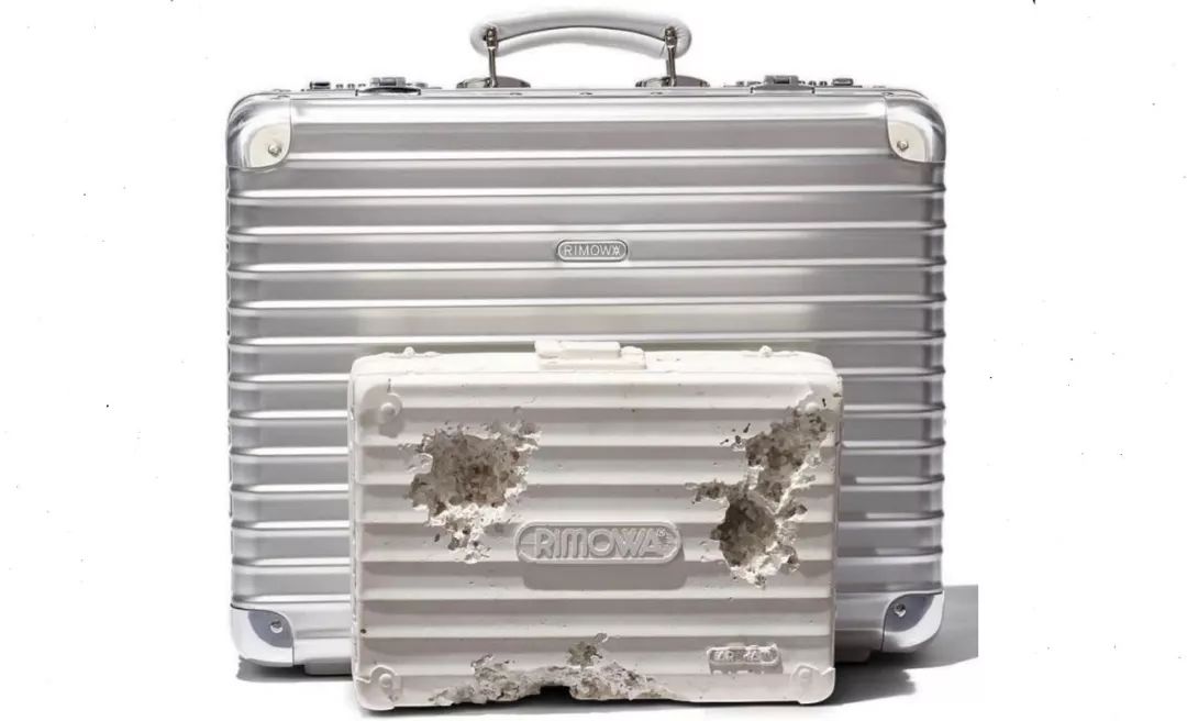 kaws优衣库2021补货,优衣库kaws联名t恤穿搭