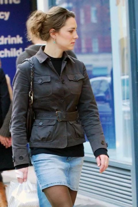 凯特王妃穿衣时髦又节俭,订外卖与自己做饭