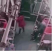 保时捷女司机的道歉到底证明什么,保时捷女司机最后怎么了