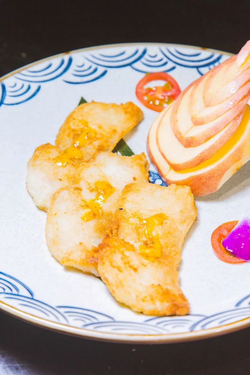 镇江宝藏日料店！15层生猛「云梯刺身」无限续，120+种自助不限量