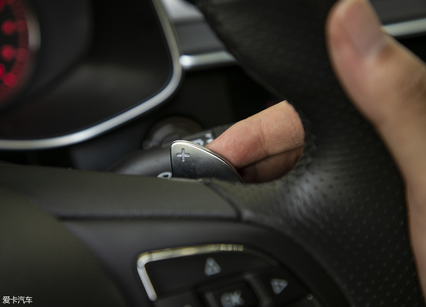 沉浸式体验2023款名爵6,21年名爵6领潮版体验