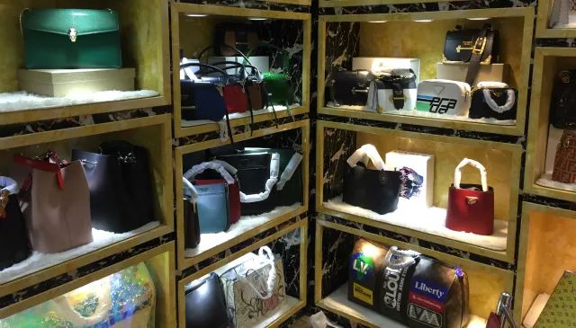 奢侈品代购真相揭秘,央视曝光奢侈品假代购套路