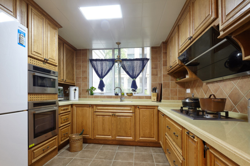 新城美式风格装修性价比高,116.7平米美式风格装修