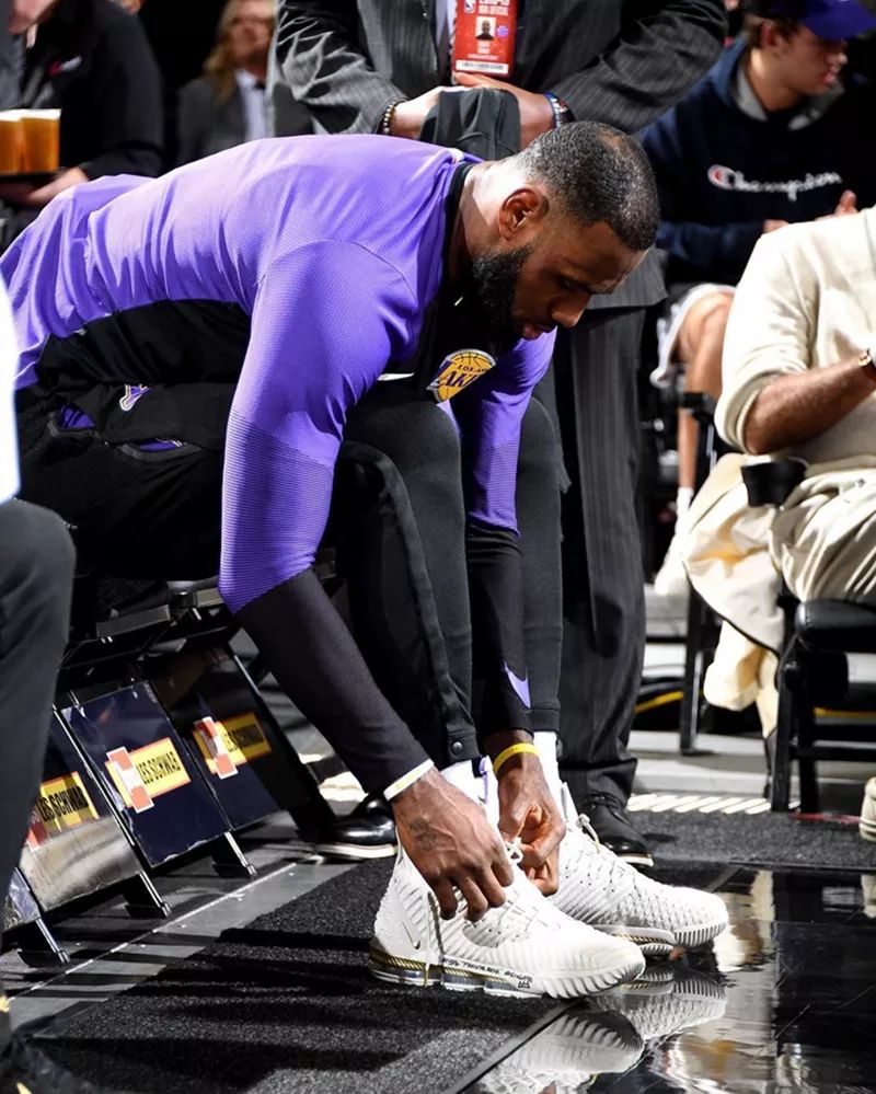 年度球鞋排行榜前10,2021年国内销量最好的十大球鞋