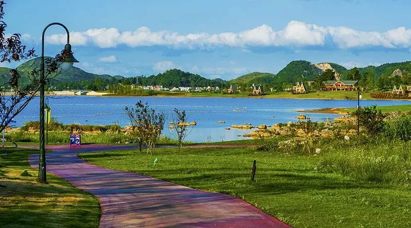 推荐秋季贵州旅游10个最美目的地,贵州被评为十佳旅游目的地