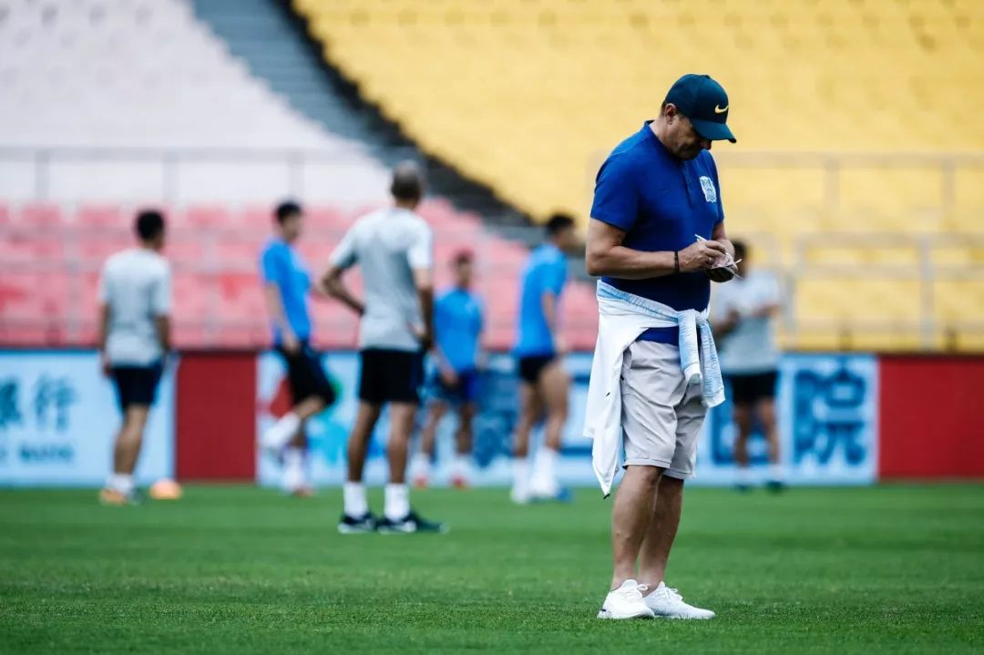 赛前面对枪手是展现实力的机会,赛前挑战横梁