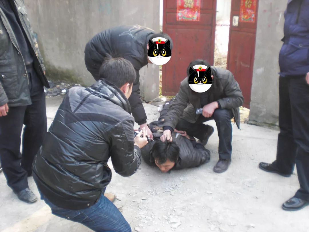 来PK！用一种水果形容警察，你的答案是……