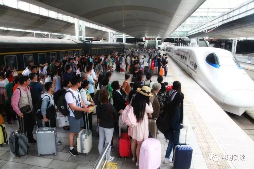 高铁增开6趟,加开427趟夜间高铁