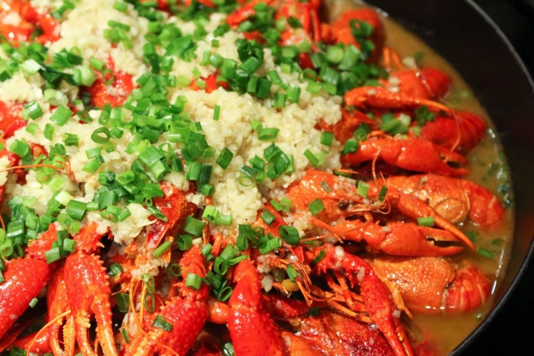 ¥498起/2位|西湖畔传奇酒店!6种口味小龙虾+美国生蚝+澳牛不限量!千岛湖啤酒尽情畅饮