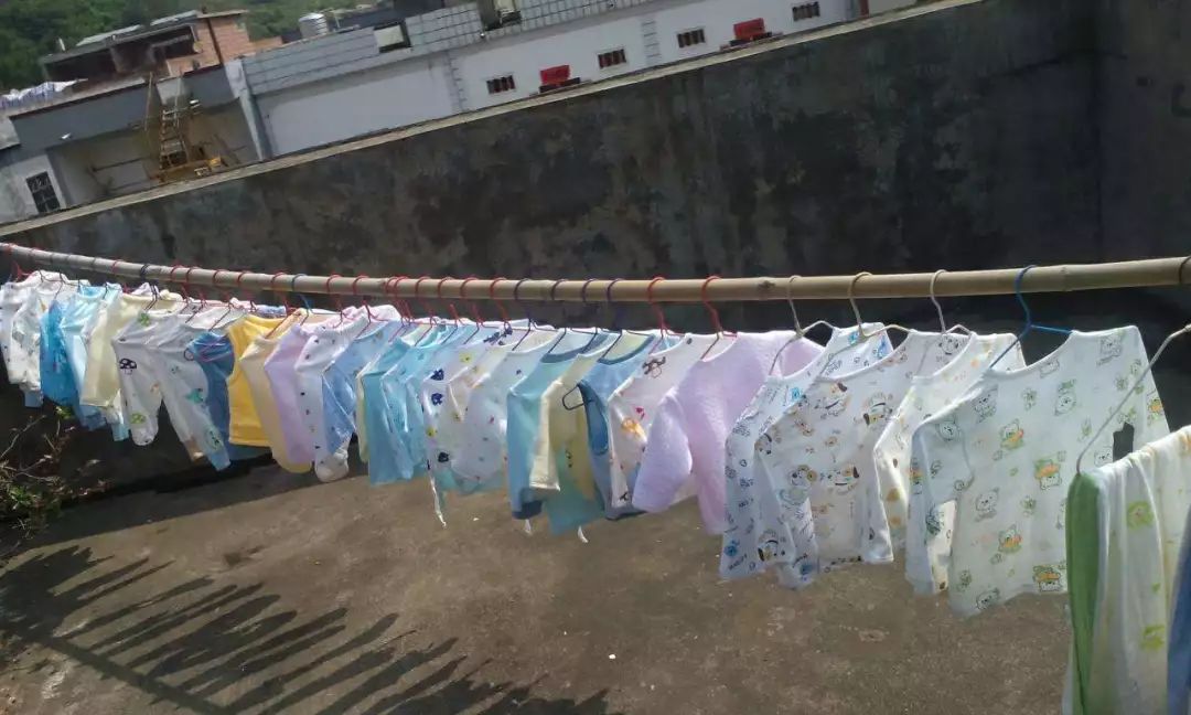 魔术衣架可以挂几件衣服,魔术衣架1个顶8个衣柜瞬间扩容8倍