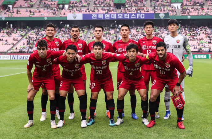 见证根宝十年磨一剑、培育铿锵玫瑰新苗，这家银行为何甘当上海足球的幕后英雄？