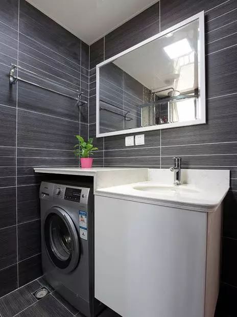 房间太小洗衣机不知放在哪里,房子里的洗衣机在哪里放着