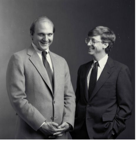 三十四载Windows崛起之路：苹果、可视做过微软“铺路石”