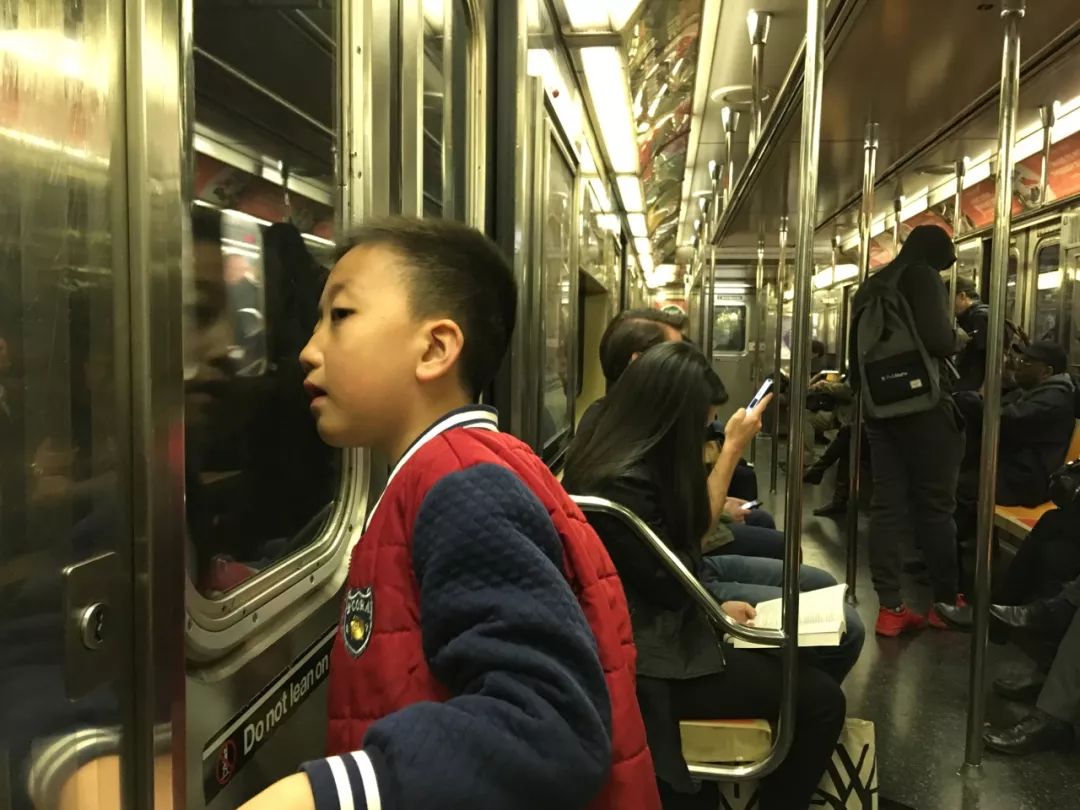 初二休学一年环游世界,夫妻休学带孩子环游世界